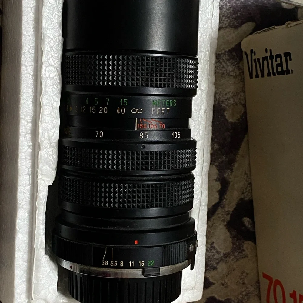 Vintage Vivitar 70mm-150mm f3.8 Close Focusing Auto Zoom 52MM Fixed Mount Lens